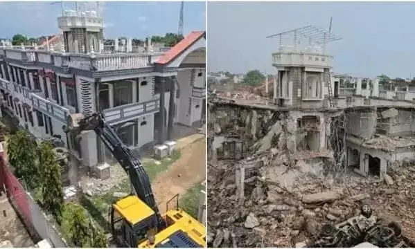 Bulldozer demolishing a Muslim home in Khargone, Madhya Pradesh