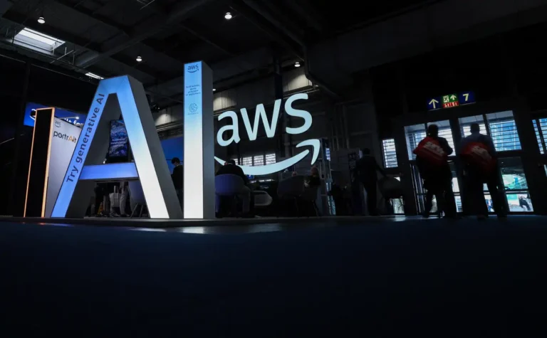 Servers experiencing downtime during a massive AWS outage affecting major global websites and apps.