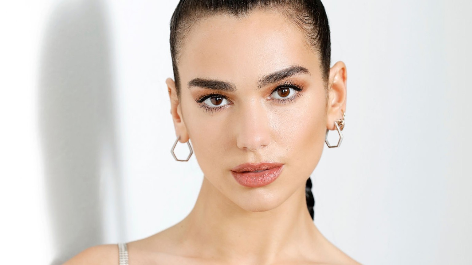 Best ChatGPT Photo Editing Prompts 2026 Uploaded reference photo of a female model before AI editing