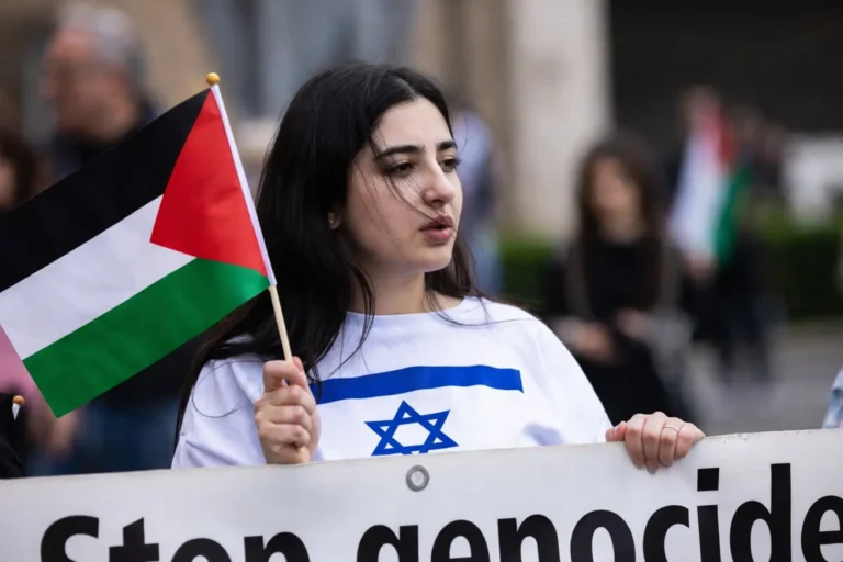 First Time in History, More Americans Side With Palestinians Than Israelis